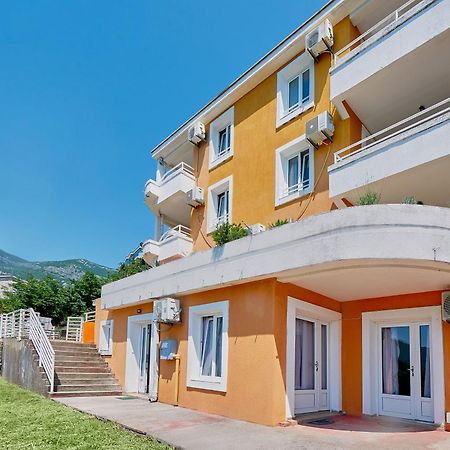 Apartments Villa Relax Петровац Экстерьер фото