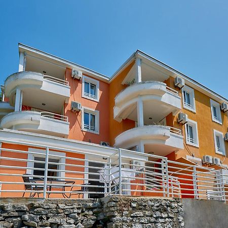 Apartments Villa Relax Петровац Экстерьер фото