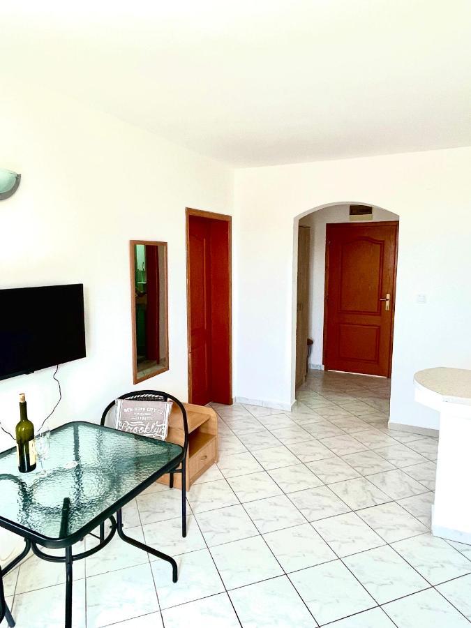 Apartments Villa Relax Петровац Экстерьер фото