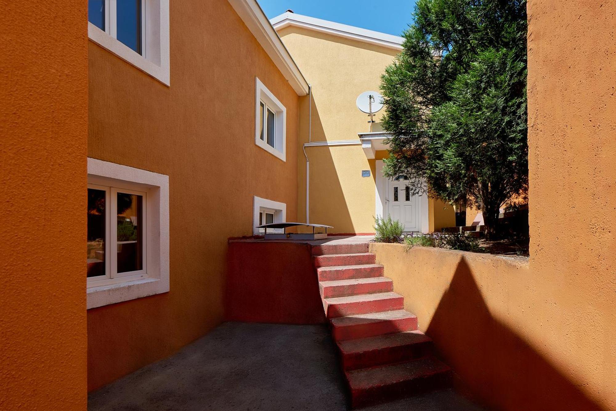 Apartments Villa Relax Петровац Экстерьер фото