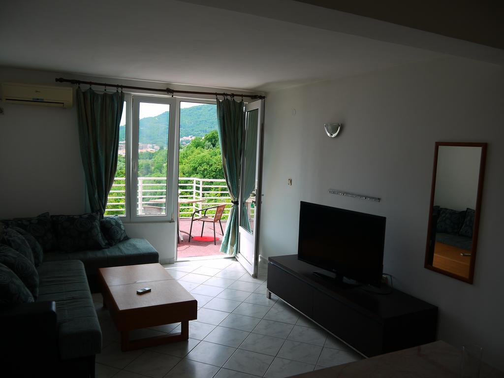Apartments Villa Relax Петровац Экстерьер фото