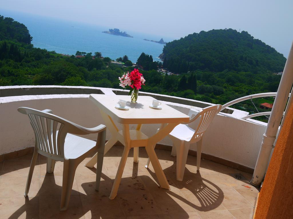 Apartments Villa Relax Петровац Экстерьер фото