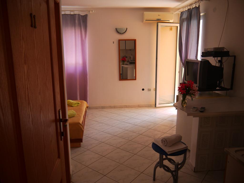 Apartments Villa Relax Петровац Экстерьер фото