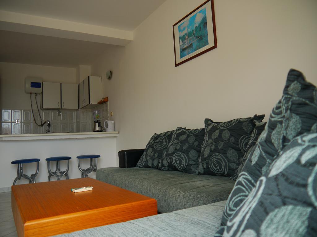 Apartments Villa Relax Петровац Экстерьер фото